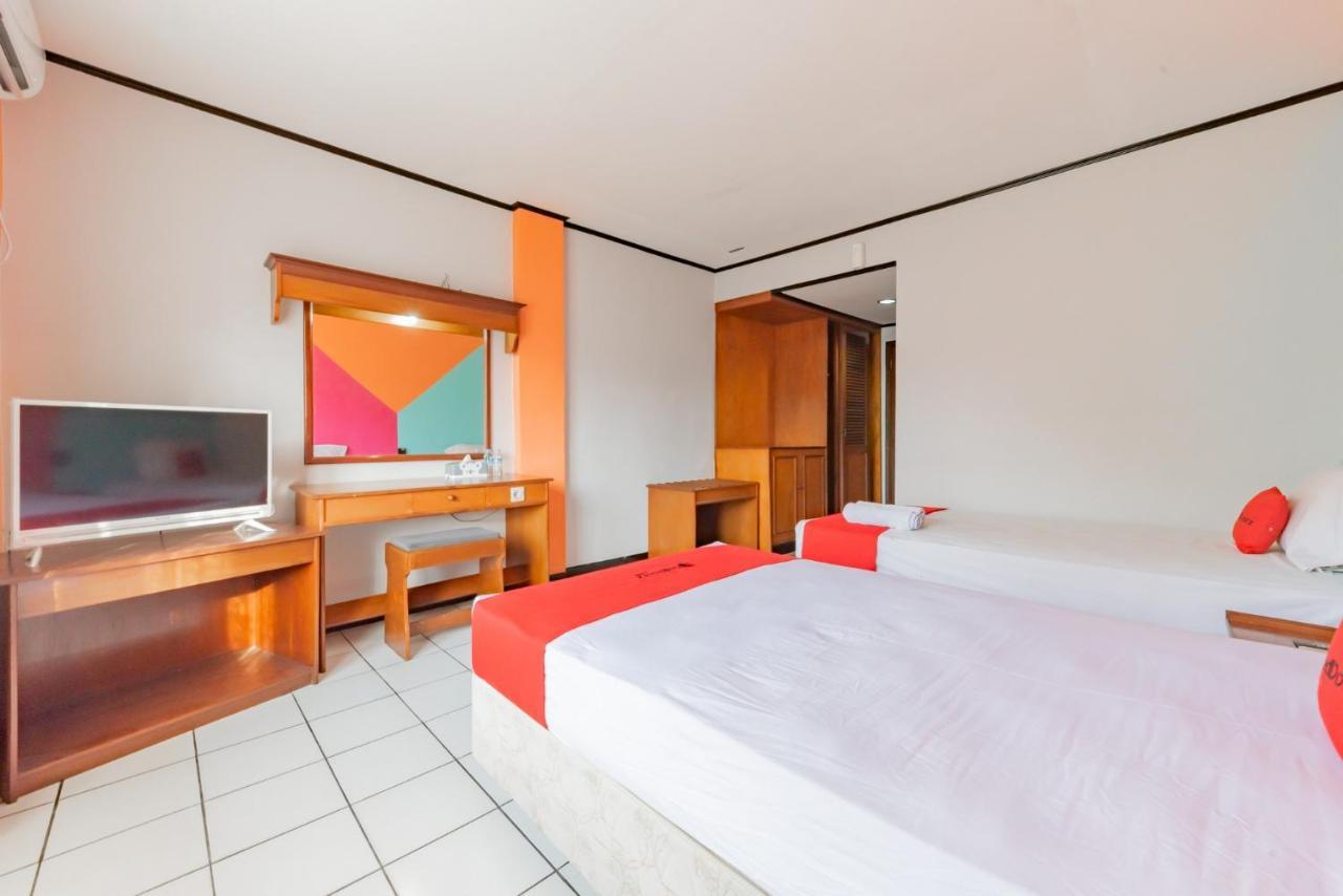 Hotel Reddoorz Near Plaza Balikpapan Exterior foto