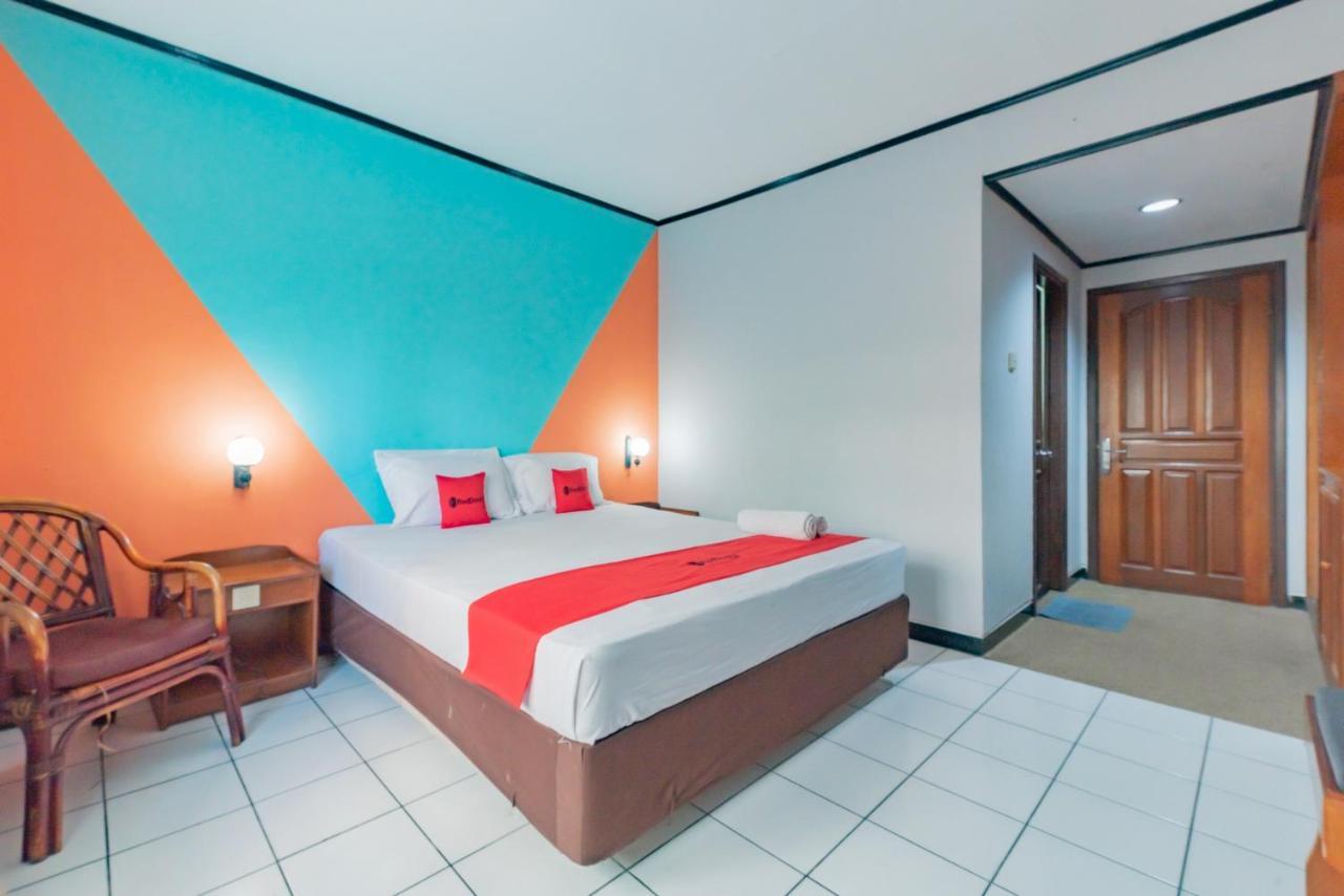 Hotel Reddoorz Near Plaza Balikpapan Exterior foto