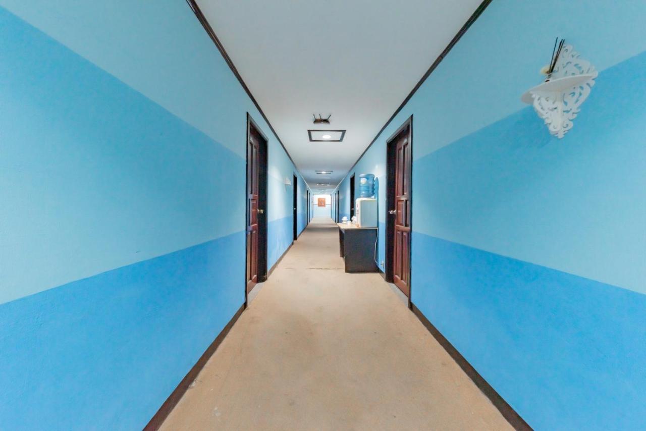 Hotel Reddoorz Near Plaza Balikpapan Exterior foto