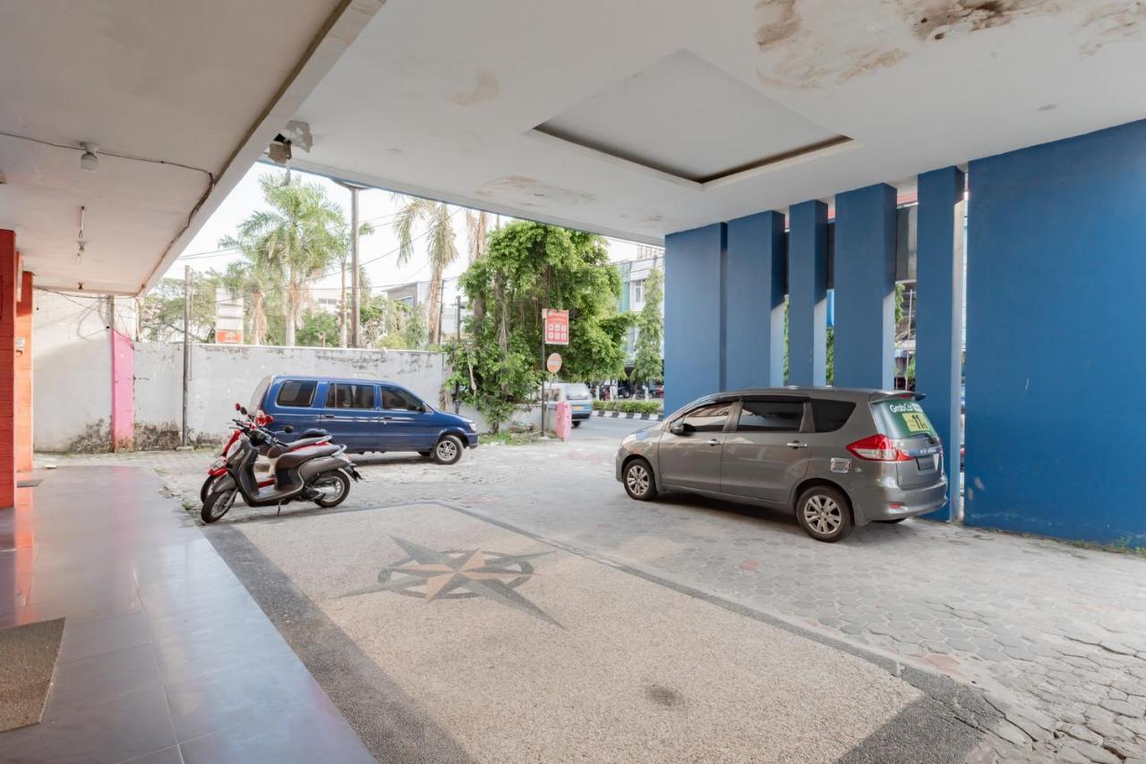 Hotel Reddoorz Near Plaza Balikpapan Exterior foto