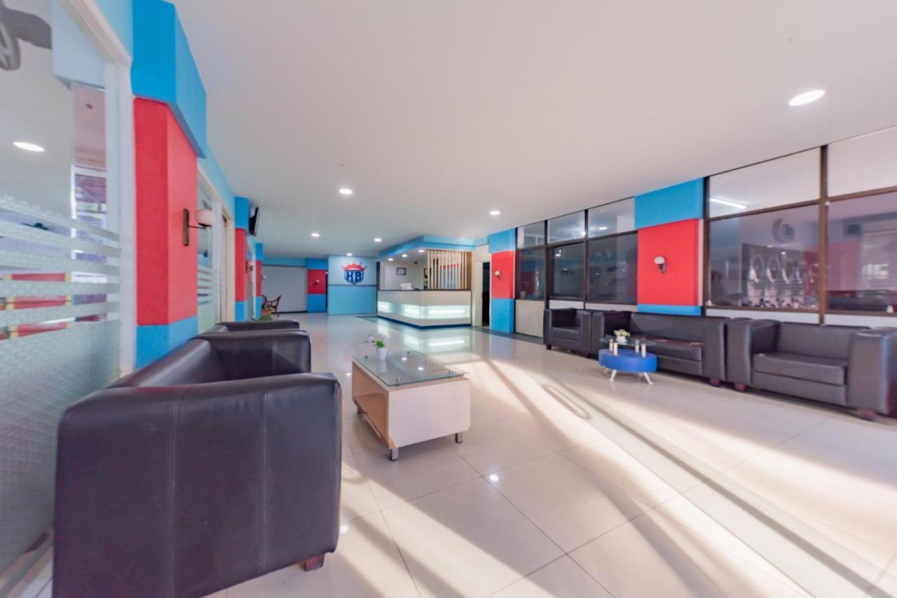 Hotel Reddoorz Near Plaza Balikpapan Exterior foto